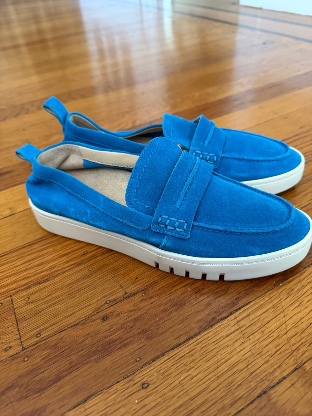 Vionic suede loafers bright blue women’s size 7 slip on comfort shoes $130